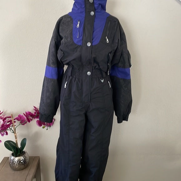 Snow/Ski Jumpsuit - Picture 2 of 12